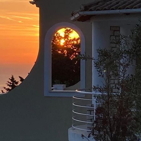 Villa Alibertini Agios Gordios  Luaran gambar
