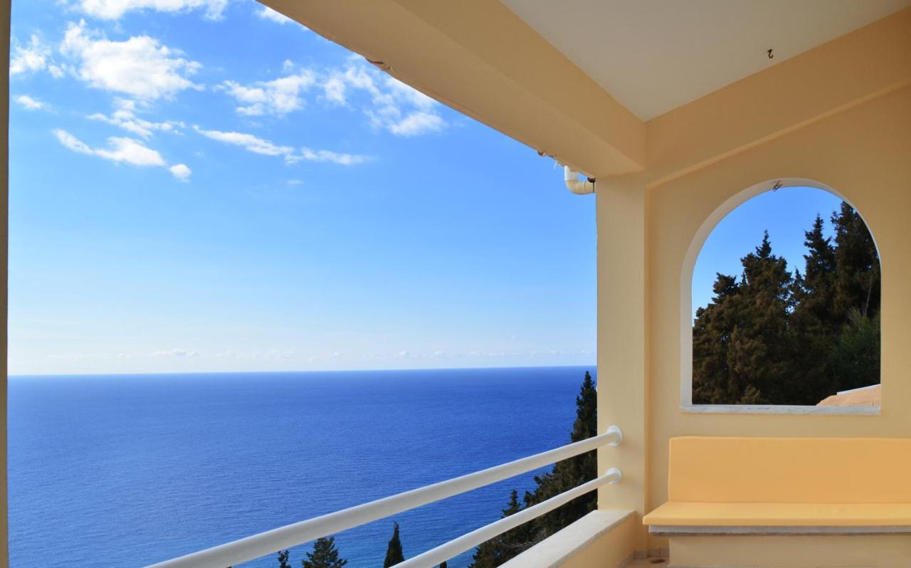 Villa Alibertini Agios Gordios  Luaran gambar